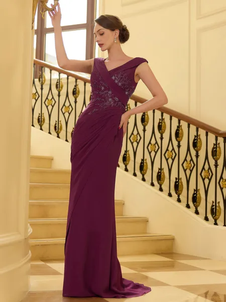 Resplendent Sheath V-Neck...