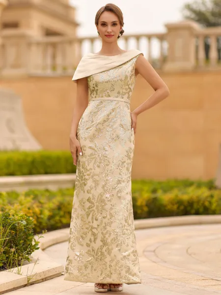 Immaculate Sheath Scoop...