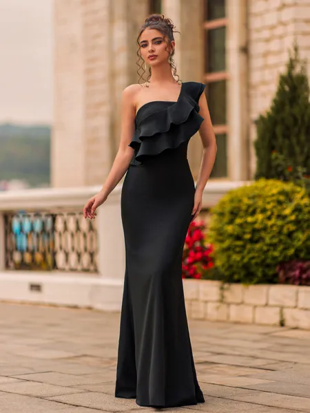 Stunning Sheath Stretch...