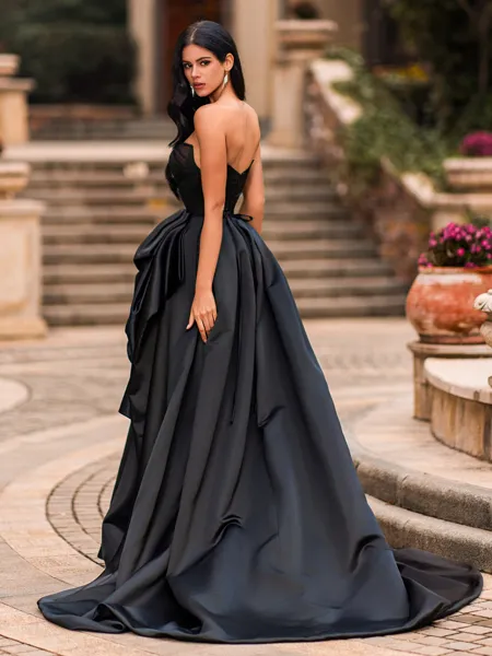 Bold A-line Sweetheart...