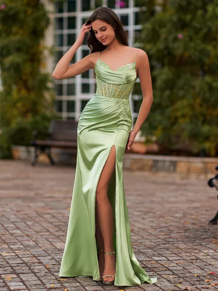 Hot Sheath V-Neck Appliques...