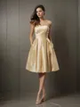 A-line Strapless Sleeveless Knee-Length Charming Taffeta Bridesmaid Dress