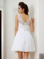 Flowing A-line Scoop Sleeveless Lace Short/Mini Homecoming Dress