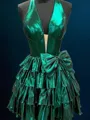 Magnificent A-line Bow Halter Short/Mini Metallic Satin Homecoming Dress