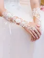 Attractive Lace Wedding Gloves