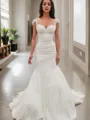 Svelte Trumpet/Mermaid Sweetheart Short Sleeves Chapel Train Lace Wedding Dress With Applique