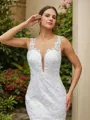 Trumpet/Mermaid Scoop Curvaceous Sleeveless Court Train Tulle Wedding Dresses