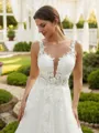A-line Scoop Classic Sleeveless Chapel Train Tulle Wedding Dresses