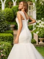 Trumpet/Mermaid Enchanting Sweetheart Sleeveless Sweep Train Tulle Wedding Dresses