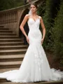 Trumpet/Mermaid Fitted V-neck Chapel Train Tulle Wedding Dress With Appliques Lace