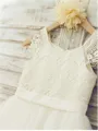 A-line Princess Fairy-tale Scoop Sleeveless Knee-Length Tulle Flower Girl Dress With Lace