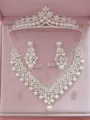 Graceful Alloy With Rhinestone/Pearl Jewelry Sets For Ladies