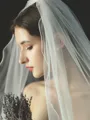 Graceful Tulle Trim Edge/Scalloped Edge Waltz Wedding Veils