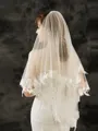Charming Tulle Fingertip Bridal Veils With Applique