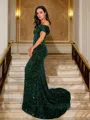 Sheath/Column Straps Twinkling Sleeveless Court Train Velvet Sequins Prom Dresses