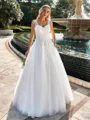 Elegant Ball-Gown Sweetheart Appliques Lace Floor-Length Tulle Wedding Dress