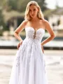 Exquisite A-line Sweetheart Appliques Lace Court Train Tulle Wedding Dress
