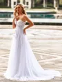 Exquisite A-line Sweetheart Appliques Lace Court Train Tulle Wedding Dress
