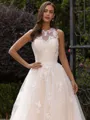 Immaculate A-Line/Princess Lace Applique Scoop Sleeveless Sweep/Brush Train Wedding Dress