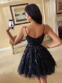 Fashion Ball-Gown V-Neck Appliques Lace Short/Mini Tulle Homecoming Dress