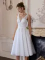 Perfect A-line V-Neck Appliques Lace Knee-Length Tulle Wedding Dress