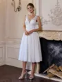 Perfect A-line V-Neck Appliques Lace Knee-Length Tulle Wedding Dress