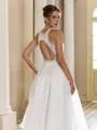 Trendy A-line Halter Appliques Lace Tea-Length Organza Wedding Dress