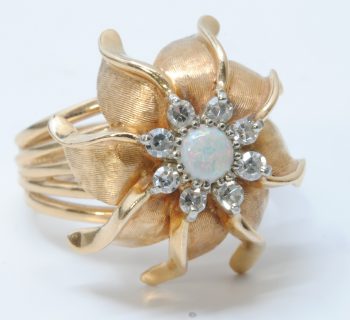 how to buy a gold ring at auction