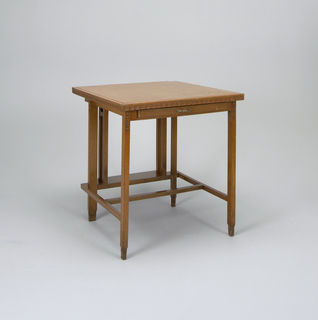 Desk (Japan)