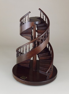 Staircase Model


Double-revolution Stairway Model