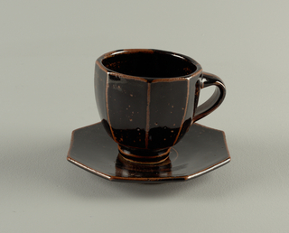 Cup And Saucer (USA)