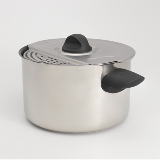 Stockpot with strainer from the Revere Ware Excel Line Pot
