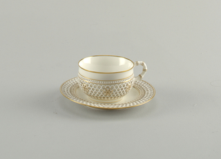 Cup And Saucer (France)