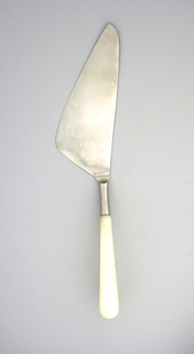 Gift Collection Cake Server