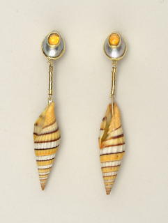 Shell earrings Earring