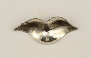 Brooch (USA)