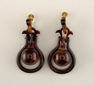 Pair Of Earrings (USA)