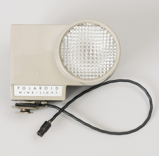 "Wink light" Photo Flash