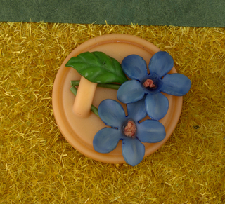 Old Fashioned Garden Brooch