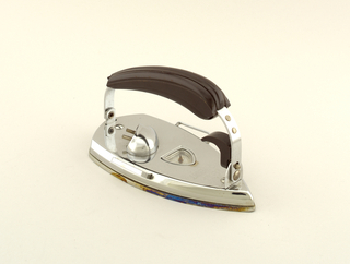 Knapp-Monarch Gad-A-Bout Folding Travel Iron