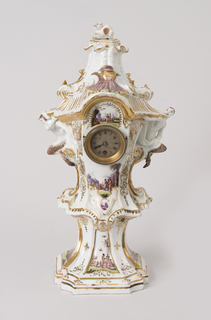 Clock with Chinoiserie Pattern Clock