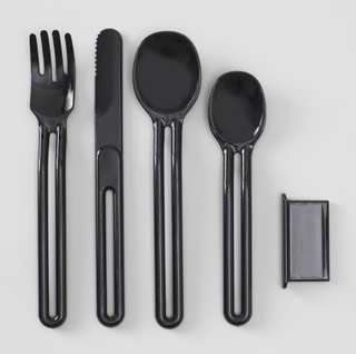 Cutlery And Holder (USA)