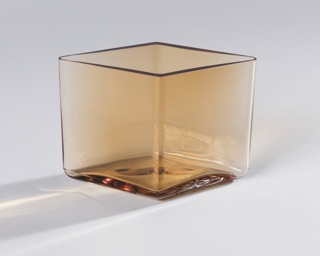 Ruutu Vase