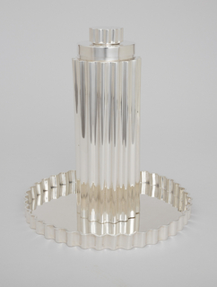 Cocktail Shaker With Tray