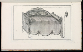 Print, Lit à trois Dossiers Orné de Sculptures et totalement fini