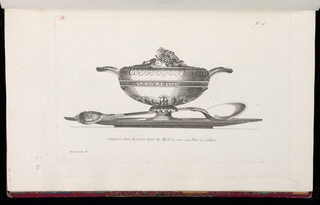 Print, Soupière dont la forme tient du Moderne avec son Plat et Cuillère