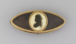 Patch box mounted with miniatures Box