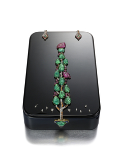 Vanity Case, Cypress Tree