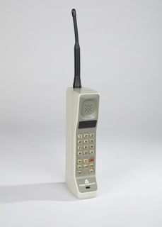 DynaTAC 8000x Mobile Phone