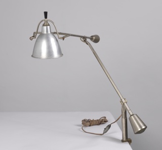 Articulated Desk Lamp